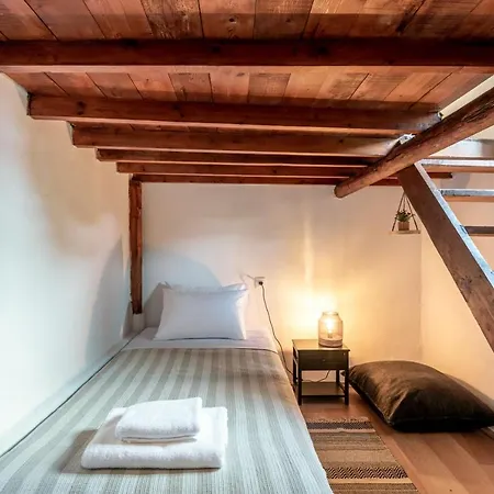 Villa Joel Living Collection - Rustic Aptera